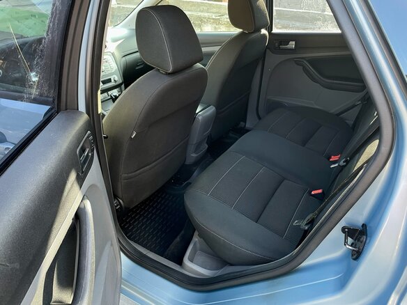 2008 Ford Focus II Рестайлинг, серый, 530000 рублей - вид 17