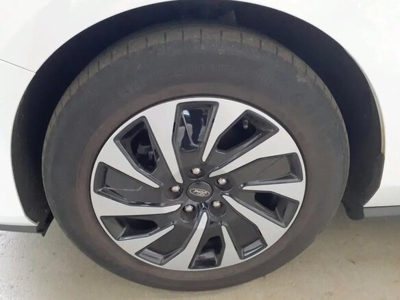 2023 Ford Focus Active IV Рестайлинг, белый, 1632000 рублей - вид 5