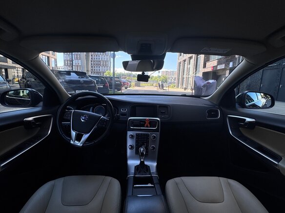 2016 Volvo S60 II Рестайлинг, чёрный, 1399999 рублей - вид 9