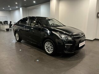 2018 Kia Rio IV, чёрный, 1095000 рублей, вид 1