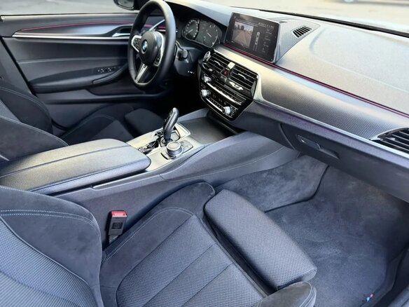 2021 BMW 5 серии 520d xDrive VII (G30/G31/G38) Рестайлинг, чёрный, 4100000 рублей - вид 6