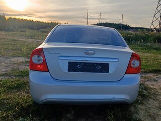 2009 Ford Focus II Рестайлинг, серебристый, 499000 рублей, вид 3