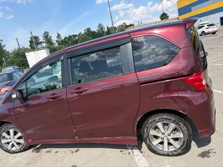 2008 Honda Freed I, красный, 760000 рублей, вид 3