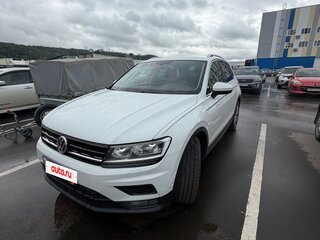 2018 Volkswagen Tiguan II, белый, 1970000 рублей, вид 3