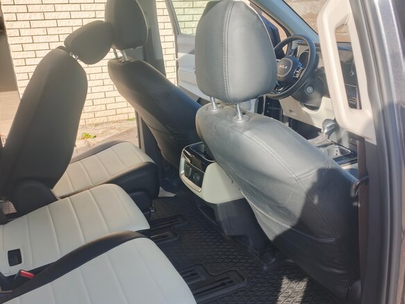 2021 Kia Carnival IV, серый, 3680000 рублей - вид 13