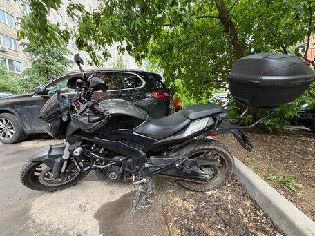 2022 Bajaj Dominar 400, чёрный, 300000 рублей, вид 4