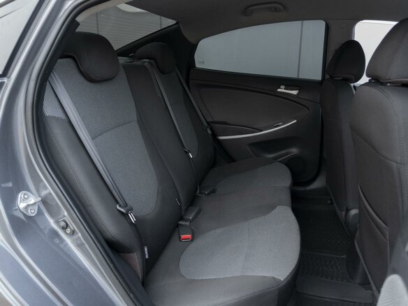 2013 Hyundai Solaris I, серый, 859000 рублей - вид 6