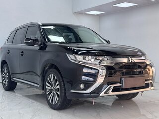 2022 Mitsubishi Outlander III Рестайлинг 3, чёрный, 2140000 рублей, вид 3
