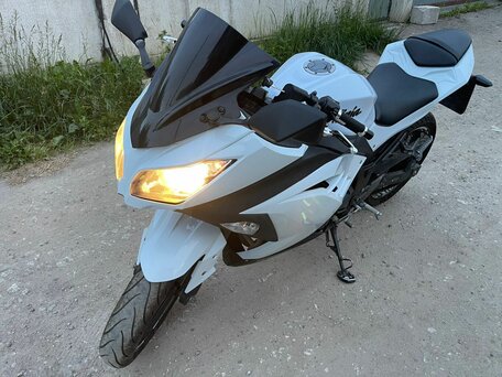 2014 Kawasaki Ninja 300, белый, 380000 рублей, вид 2