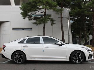 2026 Kia K5 III Рестайлинг, белый, 3480000 рублей, вид 4