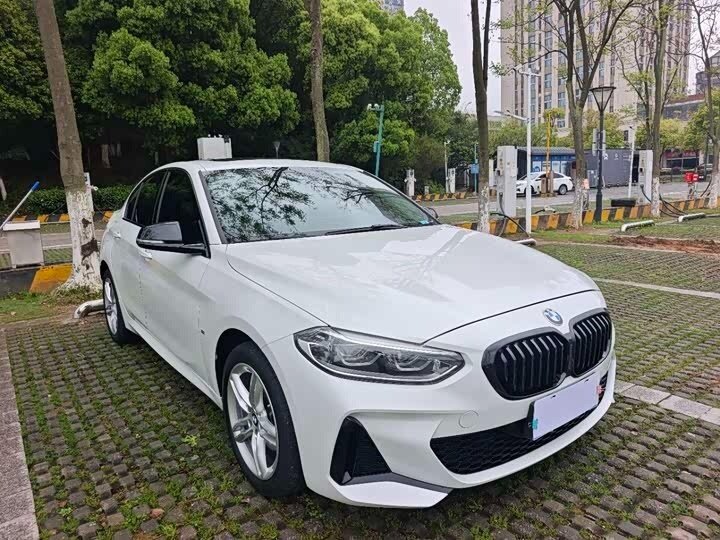 Открыть фотографии: BMW 1 серии III (F52) Рестайлинг