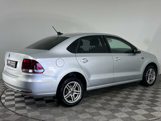 2018 Volkswagen Polo V Рестайлинг, серебристый, 1220000 рублей, вид 5