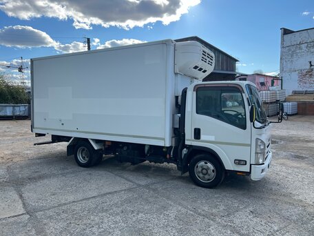 2015 Isuzu Elf (N-series), белый, 3600000 рублей, вид 3