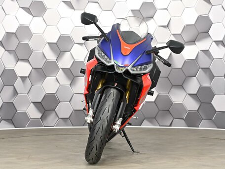 2021 Aprilia RS 660, синий, 989000 рублей, вид 4