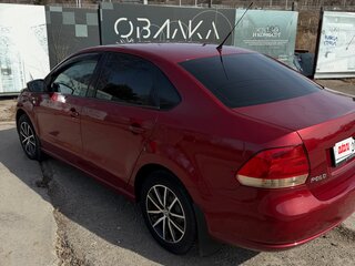 2012 Volkswagen Polo V, красный, 665000 рублей, вид 4