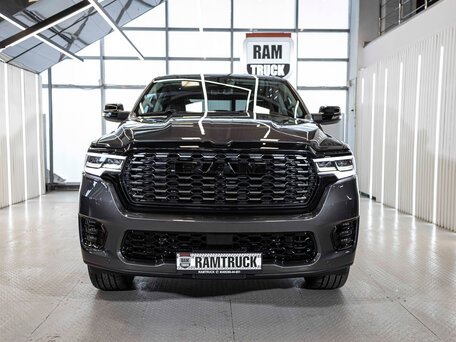 2026 Ram 1500 Crew Cab V Рестайлинг, серый, 10984701 рублей, вид 4