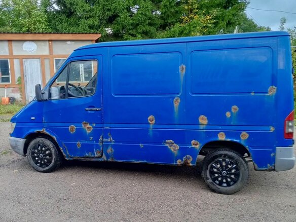 2004 Mercedes-Benz Sprinter, синий, 370000 рублей - вид 2