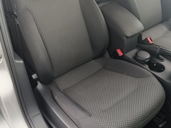 2011 Volkswagen Jetta VI, серебристый - вид 14