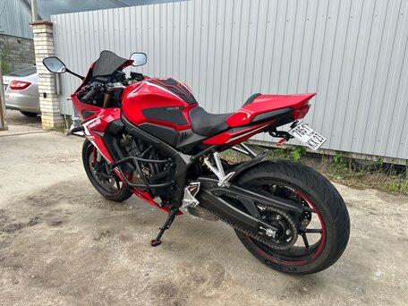 2019 Honda CBR 650R, красный, 820000 рублей, вид 3