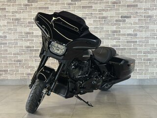 2024 Harley-Davidson Street Glide, чёрный, 3185000 рублей, вид 2