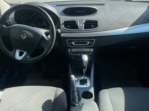 2012 Renault Fluence I, серый, 850000 рублей - вид 9