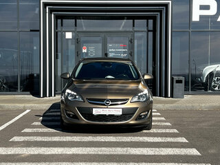 2013 Opel Astra J Рестайлинг, бежевый, 641000 рублей, вид 2