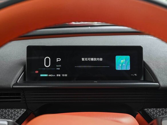 2026 Toyota bZ3X 58.3 kWh, серебристый, 2700000 рублей - вид 19