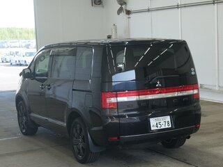 2010 Mitsubishi Delica D:5 I, чёрный, 1320000 рублей, вид 2
