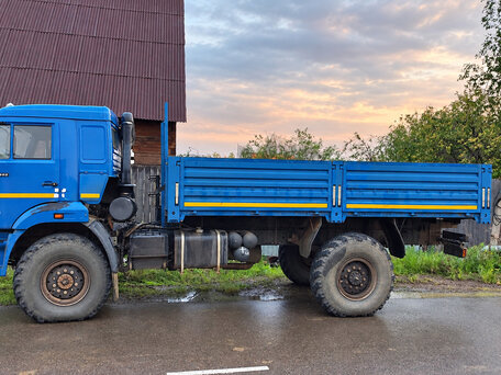 2012 КамАЗ 4326, синий, 3300000 рублей, вид 1