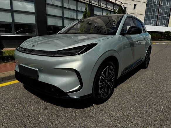 2025 Arcfox T1 42.3 kWh, зелёный, 1890000 рублей