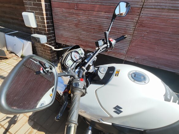 2010 Suzuki GSR 600, белый, 450000 рублей - вид 10