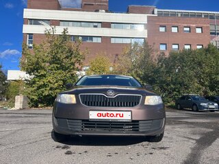 2014 Skoda Octavia III (A7), коричневый, 675000 рублей, вид 3