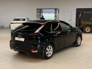 2010 Ford Focus II Рестайлинг, чёрный, 385000 рублей, вид 3