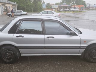 1987 Mitsubishi Galant VI, серый, 350000 рублей, вид 2