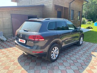 2013 Volkswagen Touareg II, серый, 1800000 рублей, вид 5