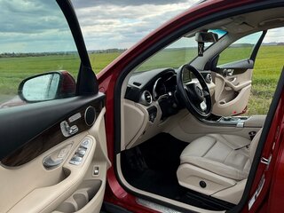 2018 Mercedes-Benz GLC 300 I (X253), красный, 2800000 рублей, вид 5
