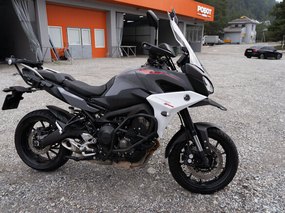 2018 Yamaha MT-09 Tracer (FJ-09), серый, 750000 рублей - вид 12