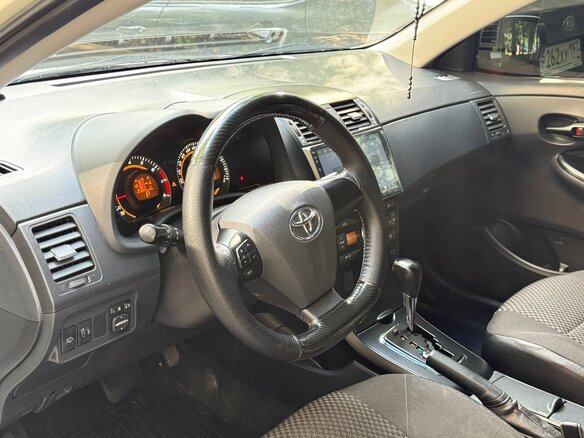 2012 Toyota Corolla X (E140, E150) Рестайлинг, белый, 1150000 рублей - вид 8