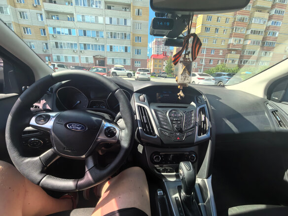 2014 Ford Focus III, коричневый, 850000 рублей - вид 13