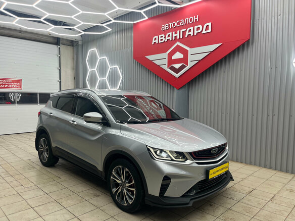 2021 Geely Coolray I, серебристый, 1670000 рублей - вид 4