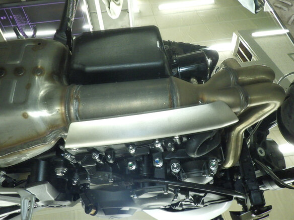 2026 Triumph Trident 660, серый, 1050000 рублей - вид 26