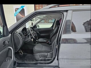 2010 Skoda Yeti I, чёрный, 480000 рублей, вид 5