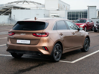 2021 Kia Ceed III Рестайлинг, коричневый, 1789000 рублей, вид 5