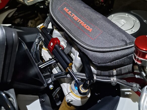 2024 Ducati Multistrada V4, красный, 3000000 рублей - вид 6