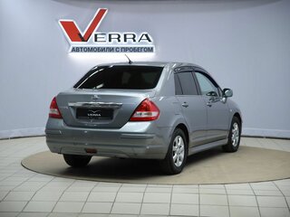 2011 Nissan Tiida I Рестайлинг, серый, 650000 рублей, вид 5