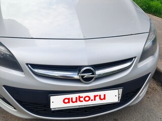 2013 Opel Astra J Рестайлинг, серебристый, 500000 рублей, вид 2