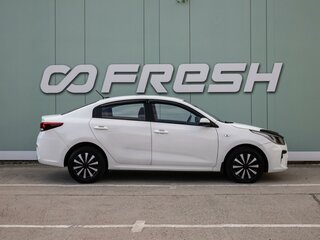 2020 Kia Rio IV, белый, 1199000 рублей, вид 5