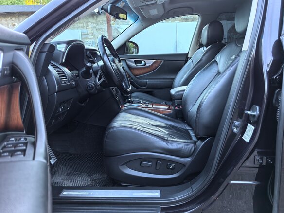 2010 Infiniti FX37 II (S51), коричневый, 1990000 рублей - вид 19