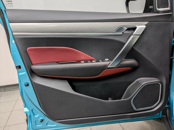 2023 Geely Coolray I, синий, 1815000 рублей - вид 19