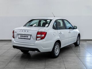 2026 Lada (ВАЗ) Granta I Рестайлинг, белый, 1063000 рублей, вид 4
